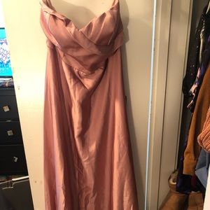 LuLu’s bridesmaid dress. Never been worn and the tags are still on it.